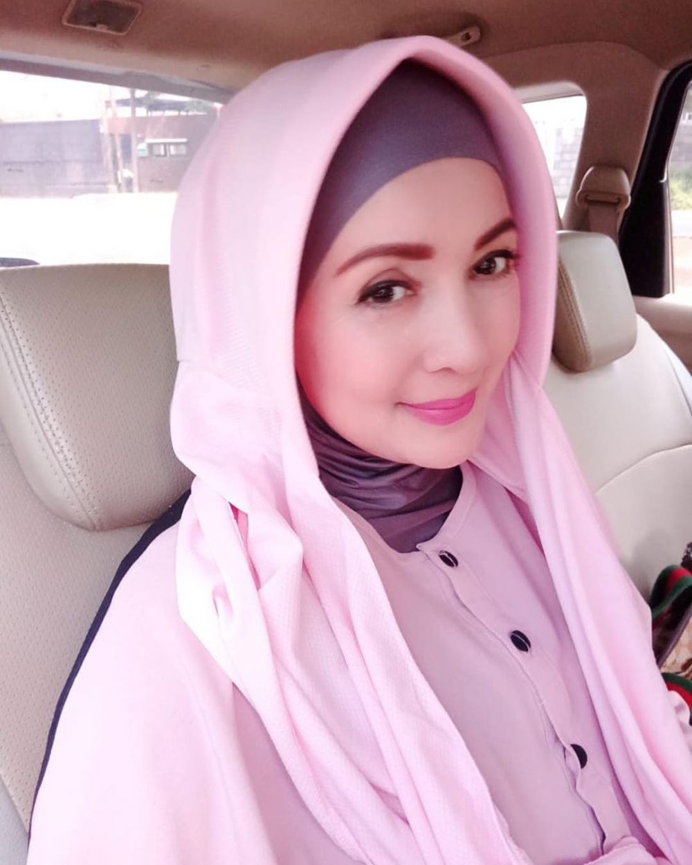 Ingat Sis Natasya di Petualangan Sherina? Ini 9 potret terbarunya