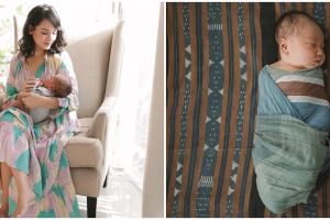 8 Potret manis Andien dan putra keduanya, sederhana di dalam rumah