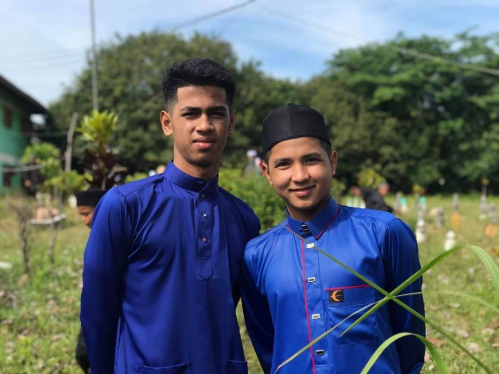 9 Gaya Jirayut pakai kopiah, memesona dan bikin adem