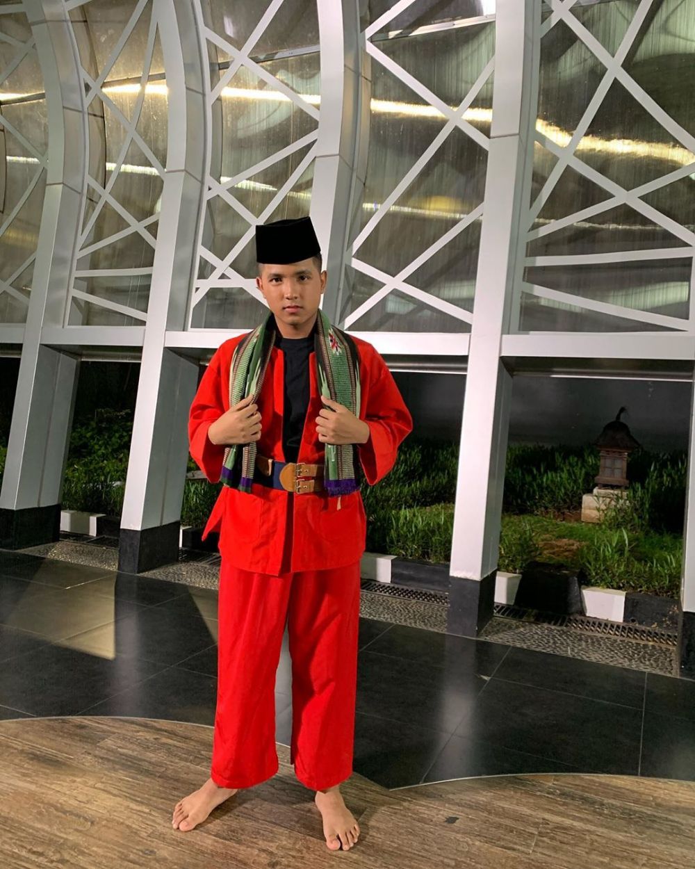 9 Gaya Jirayut pakai kopiah, memesona dan bikin adem