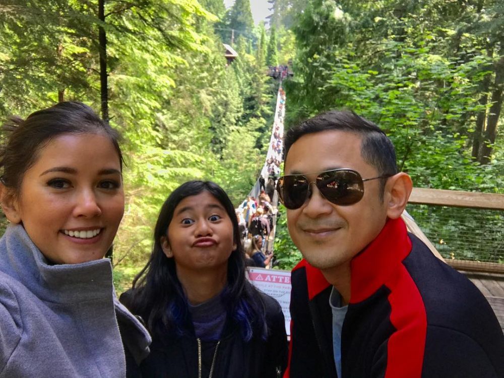 8 Potret kedekatan anak Titi Rajo Bintang dengan ayah barunya