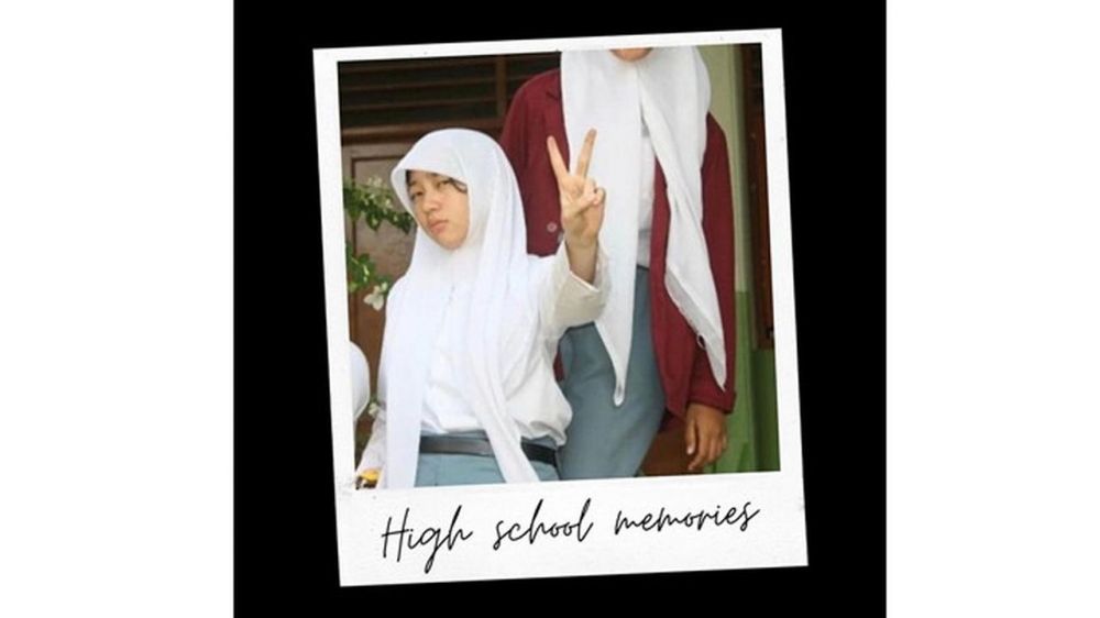 7 Potret Ipeh 'Si Entong' pakai hijab, bikin pangling