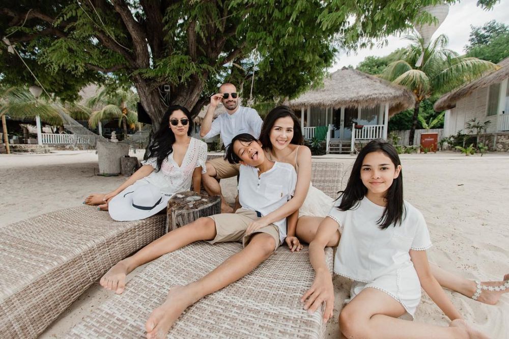 10 Pesona Channella Leslie, putri tiri Cut Tari yang beranjak remaja