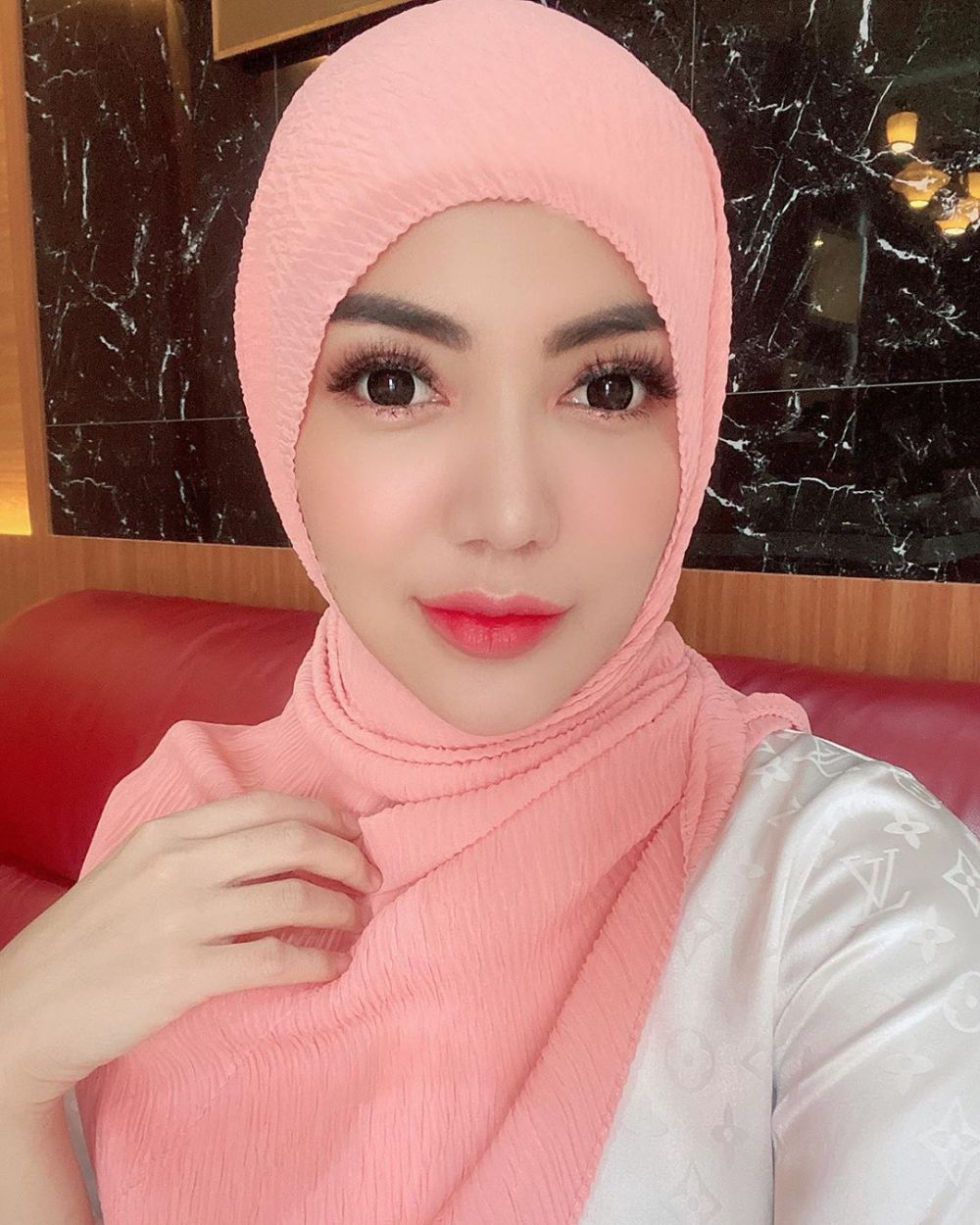 8 Potret Bella Shofie berhijab, cantik dan menawan