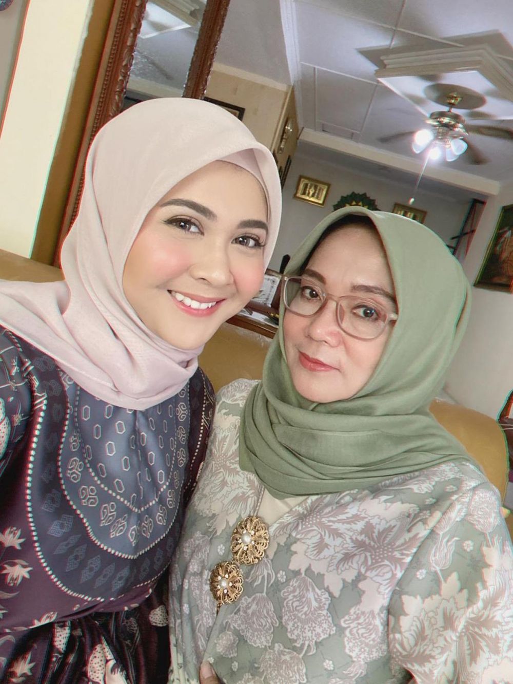 6 Momen Kesha Ratuliu dan calon ibu mertua, hangat dan akrab