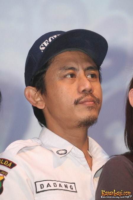 8 Potret lawas Epy Kusnandar, model rambutnya bikin pangling