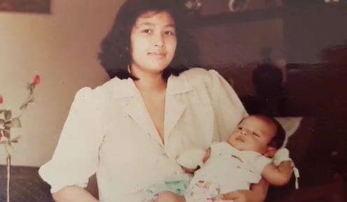 Jarang tersorot, ini 6 momen Dwi Sasono bareng ibundanya