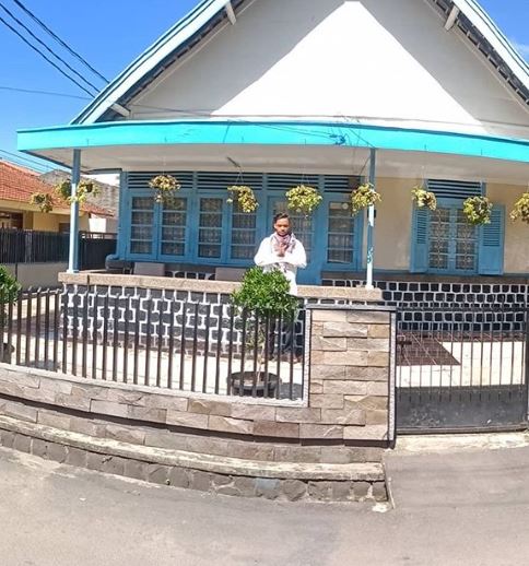 8 Penampakan rumah Kang Mus di Preman Pensiun 4, ikonik abis