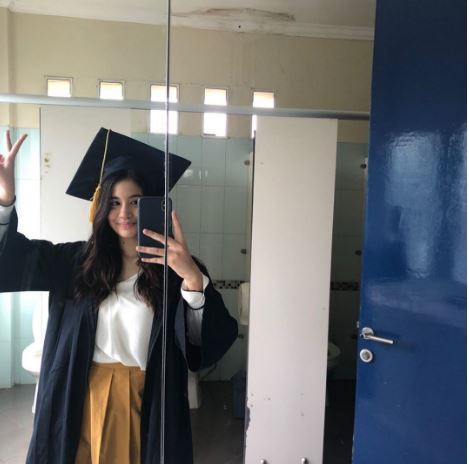 10 Potret cantik Arla Ailani, putri Bucek Depp & Unique Priscilla