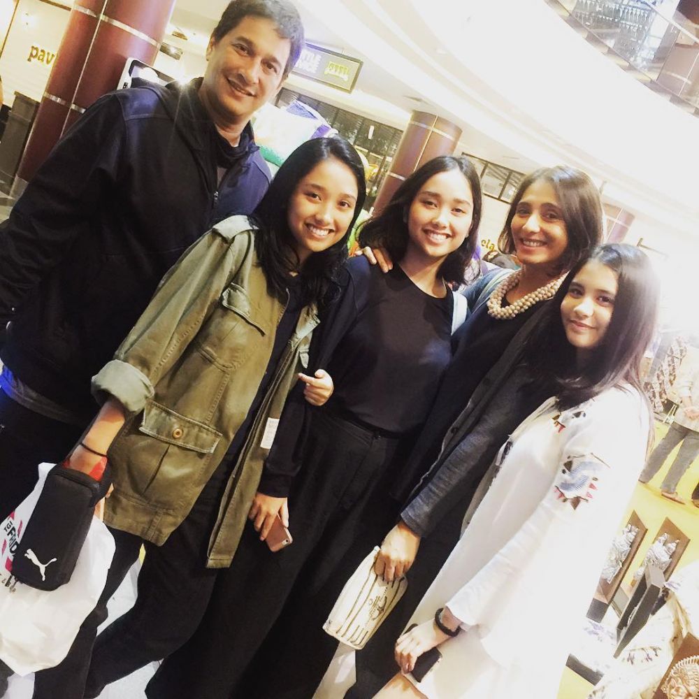 Jarang tersorot, ini 5 momen akrab Bucek & Unique Priscilla usai cerai