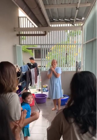 6 Momen Gisel beri kejutan ultah untuk asisten, responsnya tak terduga