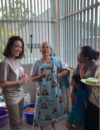 6 Momen Gisel beri kejutan ultah untuk asisten, responsnya tak terduga