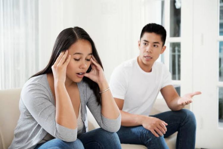 6 Zodiak ini paling overthinking saat jalin hubungan