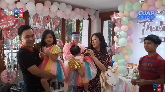 10 Potret dekorasi imut pesta ulang tahun Thalia & Thania Putri Onsu