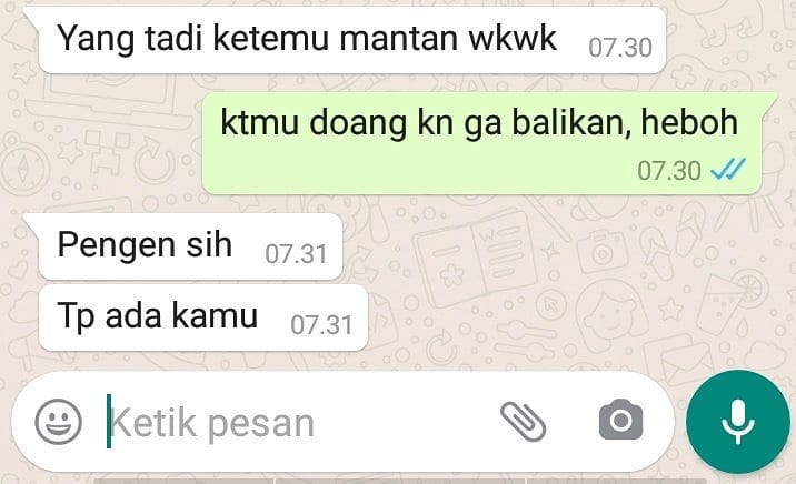10 Chat lucu PDKT nyeleneh ini endingnya bikin cekikikan