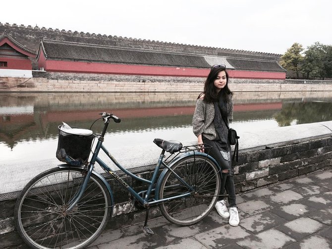 10 Potret Gustika Jusuf, cucu Bung Hatta yang pintar & memesona