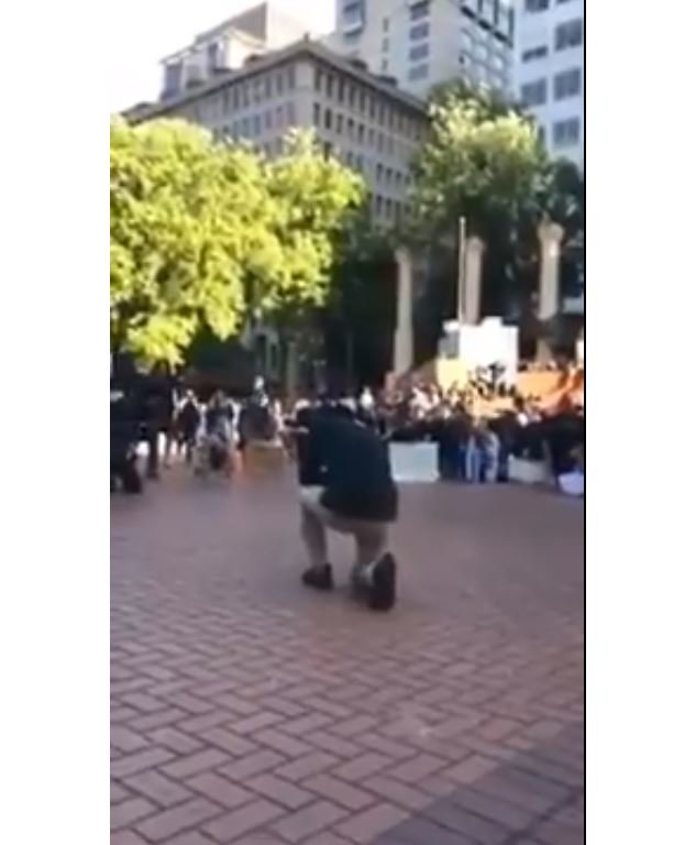 Aksi WNI turun ke tengah demonstrasi di Amerika, bikin salut