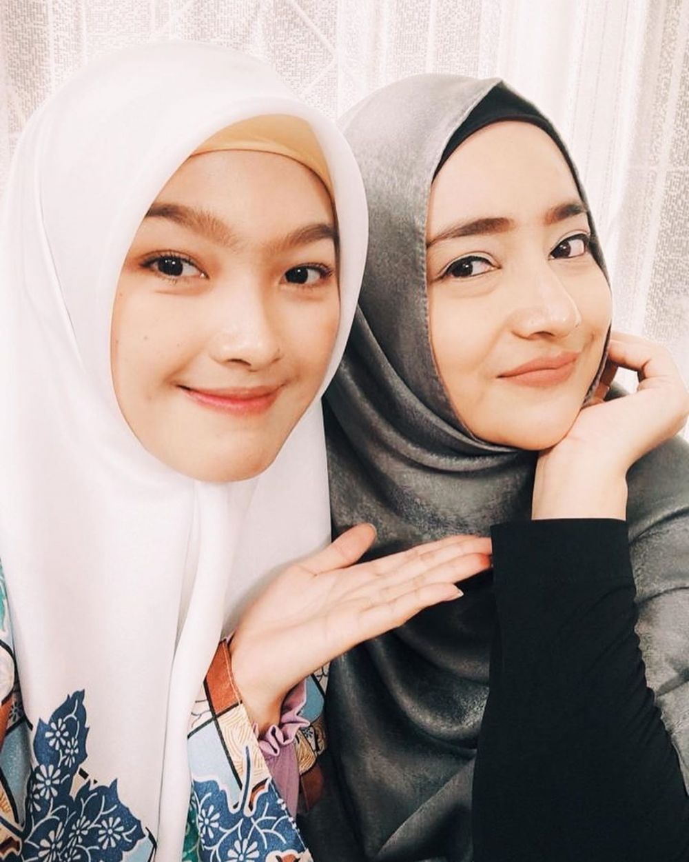 9 Potret terkini gadis sampul majalah 90-an ini manglingi