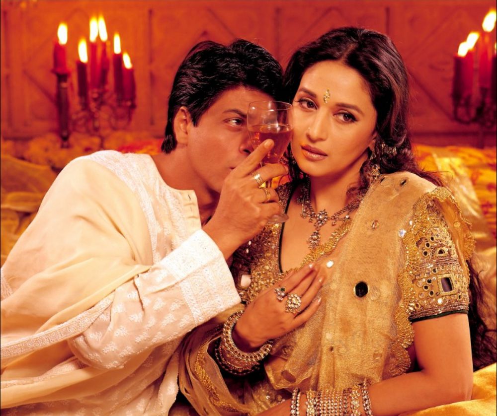 Pasangan di film, 5 seleb cantik ini ungkap sosok asli Shah Rukh Khan