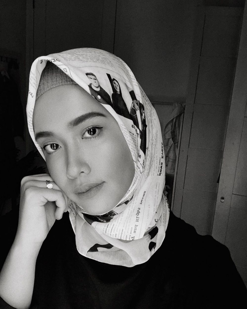 Putuskan ubah penampilan, ini 5 potret Ana Octarina berhijab