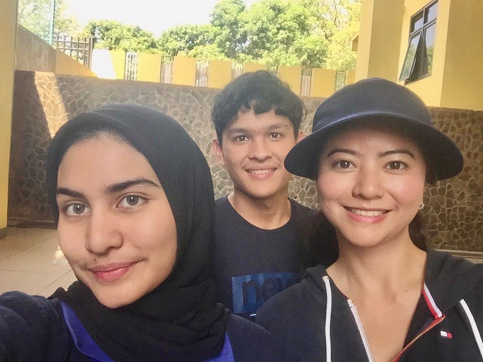 8 Momen kompak Qory Sandioriva & anak sambungnya, bak ibu kandung