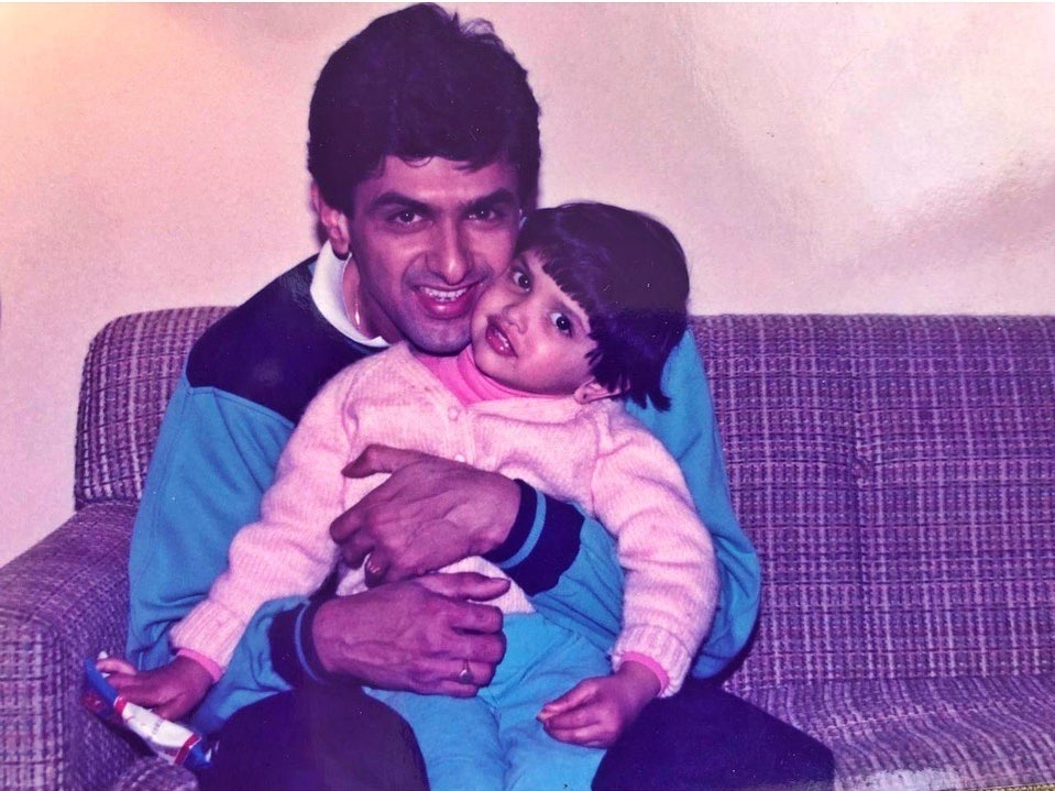 7 Potret cilik seleb Bollywood bareng ayahnya, so sweet banget