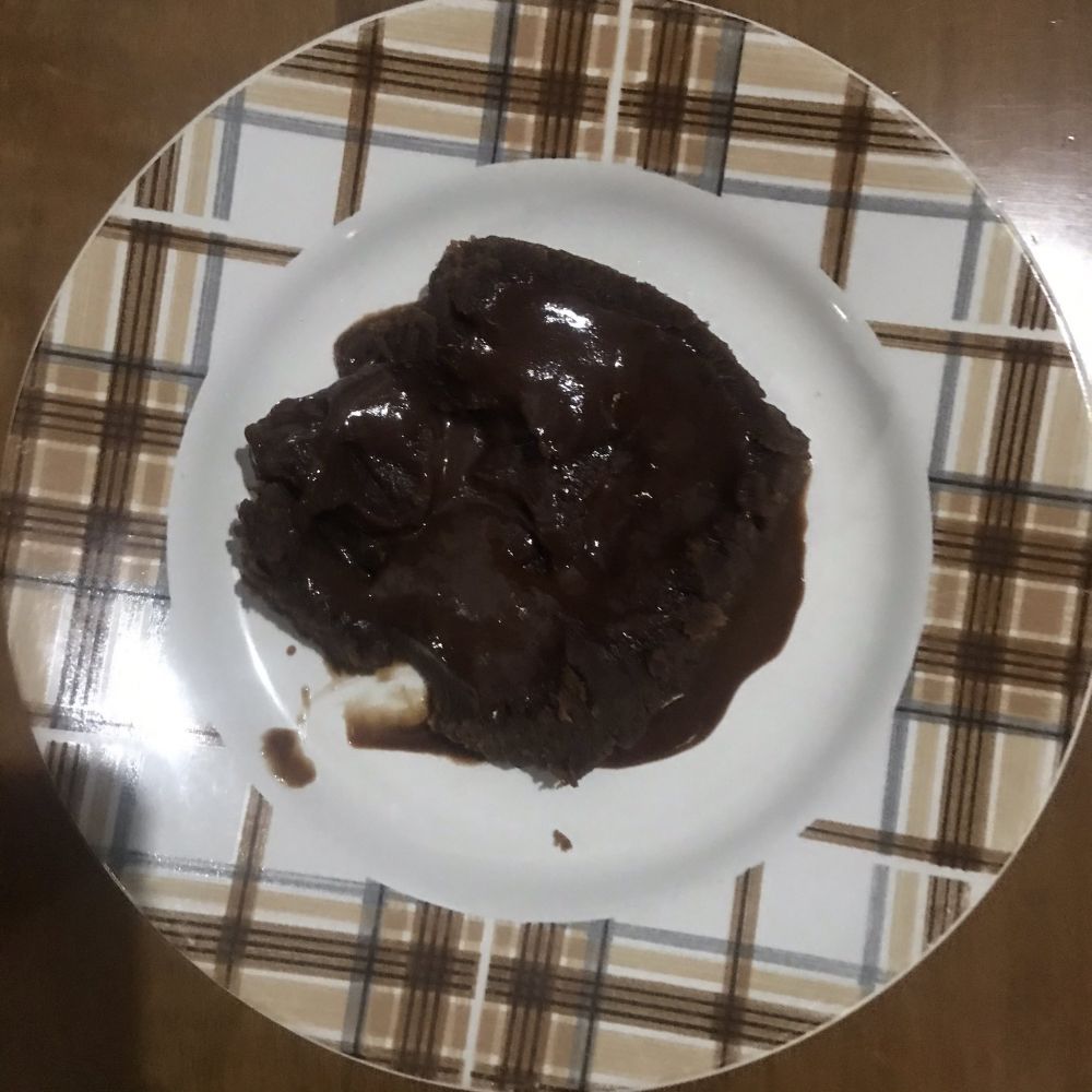 10 Penampakan lava cake gagal ini bikin ketawa jahat