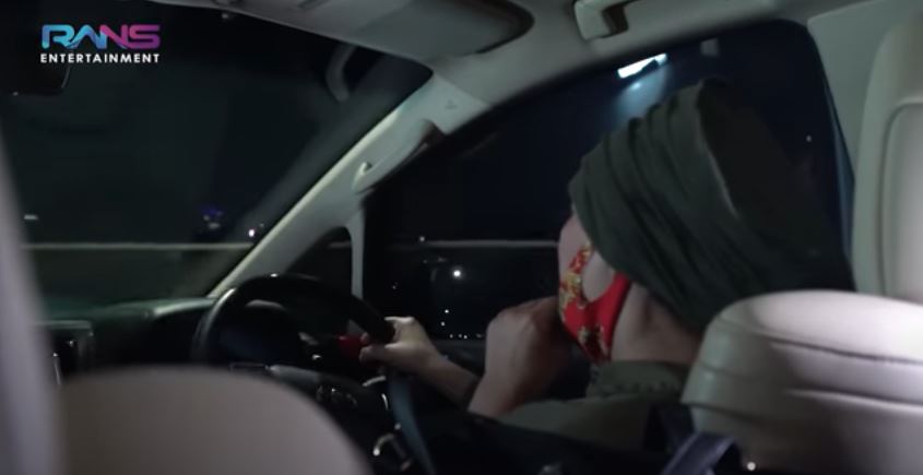 6 Potret Dorce Gamalama kerja jadi sopir, ditegur Raffi Ahmad