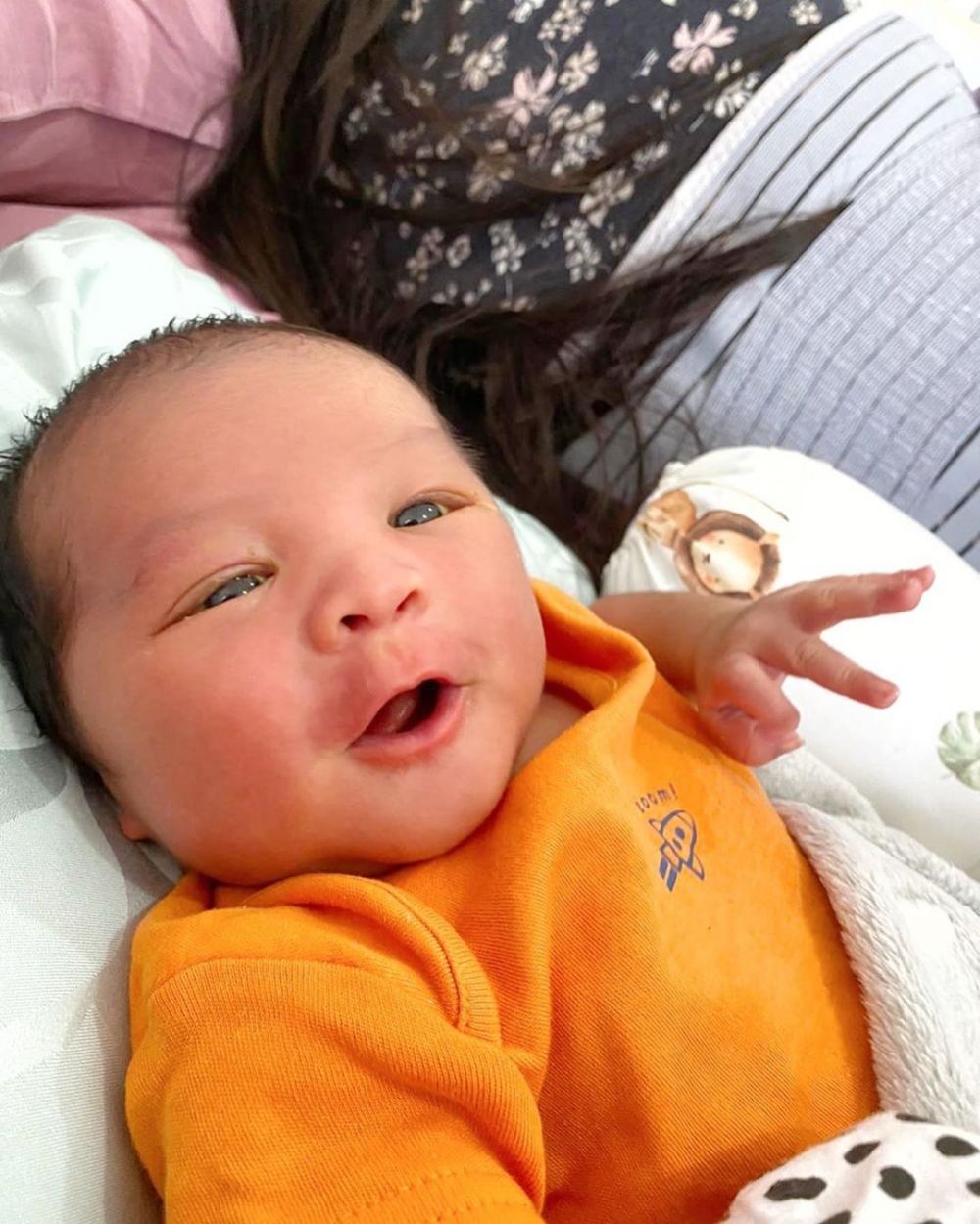 7 Potret bayi Arief Muhammad & Tiara Pangestika, bikin gemas