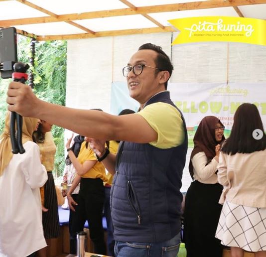 Ingat presenter acara Mamamia Steny Agustaf? Ini 8 potret terbarunya 