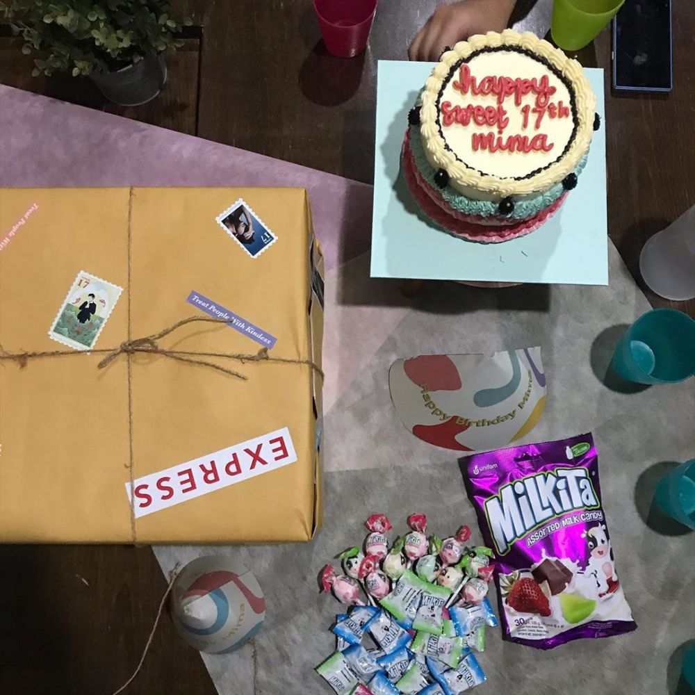 8 Potret perayaan ulang tahun anak Mona Ratuliu, berbagi ke sesama