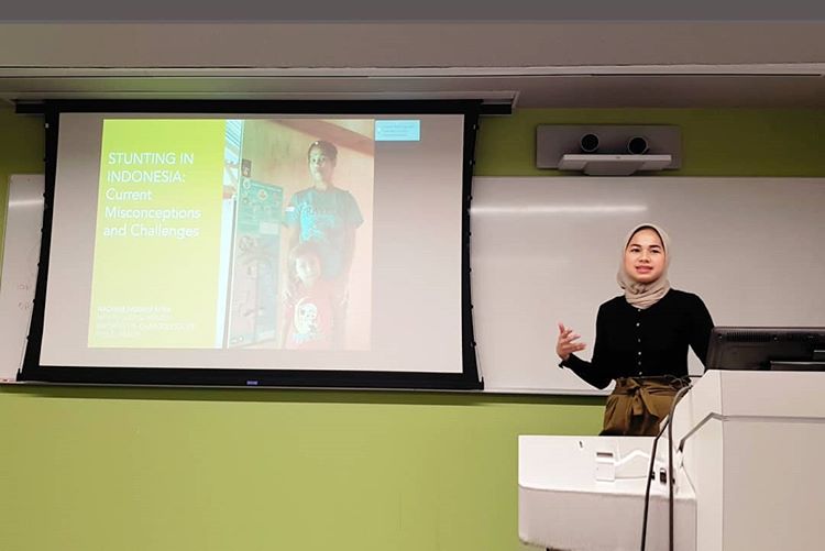 10 Potret Nadhira Afifa, viral baca pidato wisuda online di Harvard