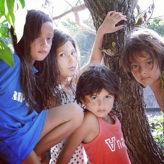 8 Potret masa kecil Megan Domani dan Bryan Domani, kompak & mirip