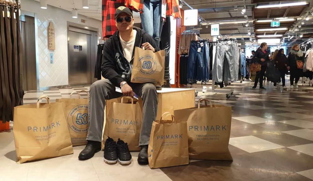 8 Fakta Jerry Lawalata, pesinetron yang kini dikenal produser