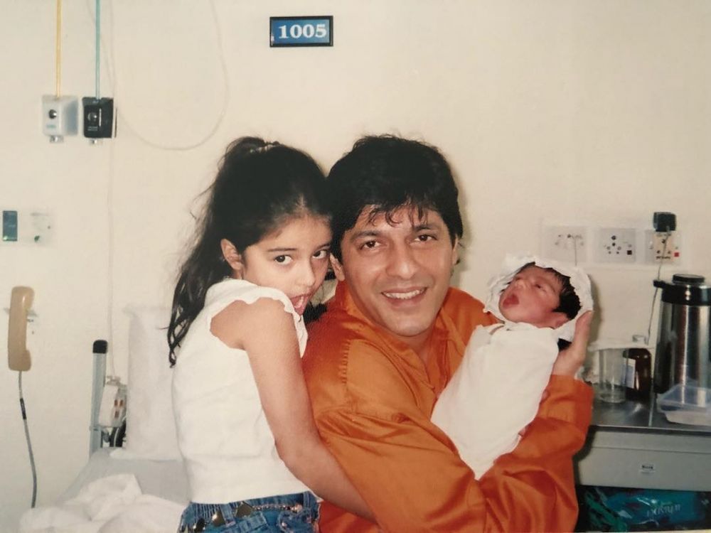 8 Potret masa kecil Ananya Panday, imut dan menggemaskan