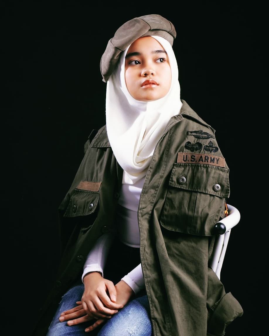 Jarang tersorot, ini 10 pesona tiga putri cantik Iyeth Bustami