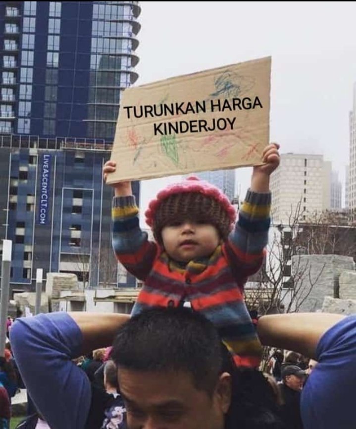 8 Editan poster demo turunkan harga makanan, bikin senyum tipis