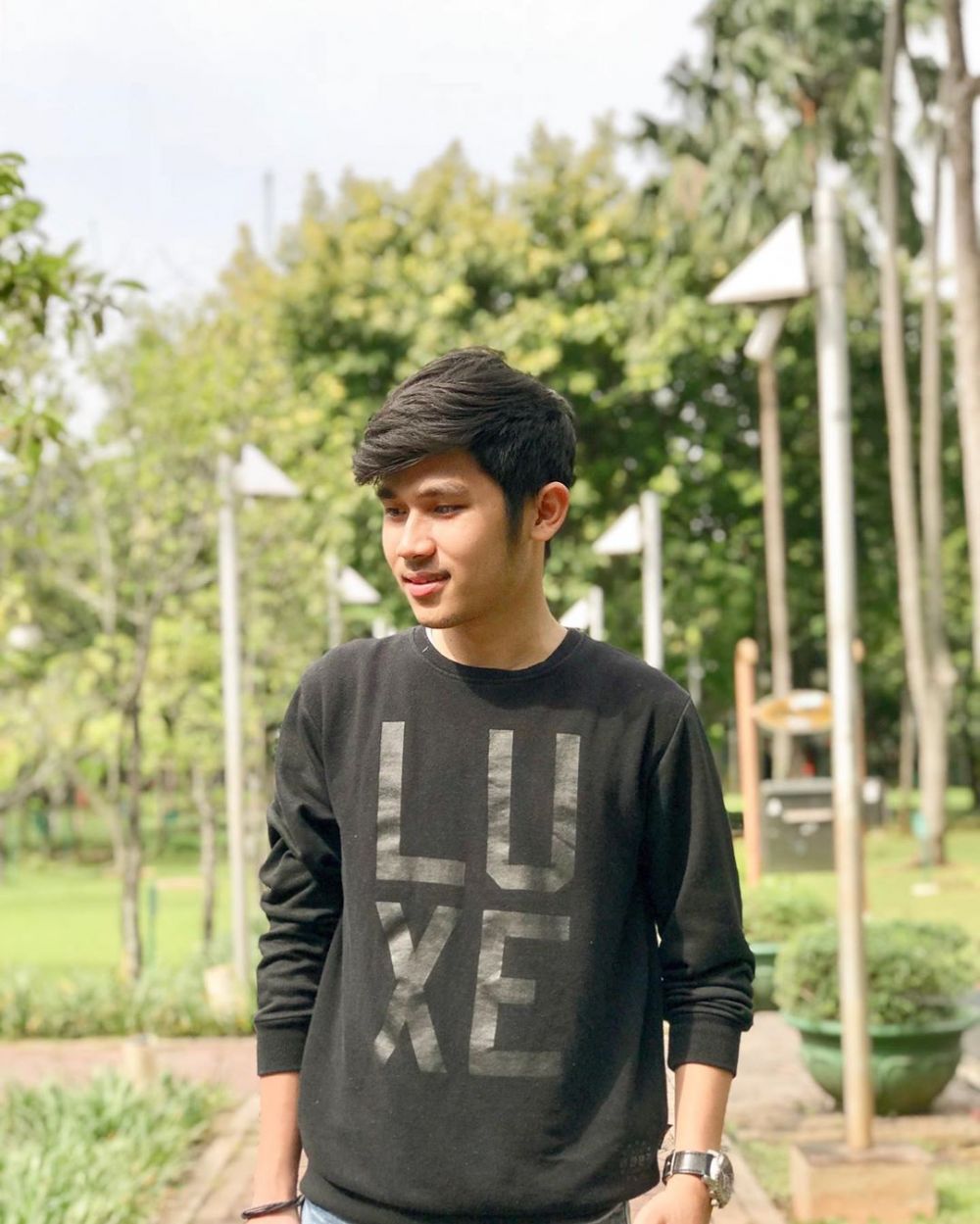 10 Pesona Jevi Santosa, masinis tampan kekasih komika Arafah