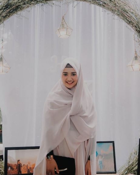 8 Pesona Hamimi Daulay, influencer sekaligus kakak Syakir Daulay