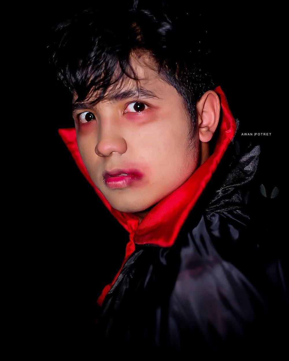 Beda dari biasanya, 8 gaya pemotretan Jirayut ini curi perhatian