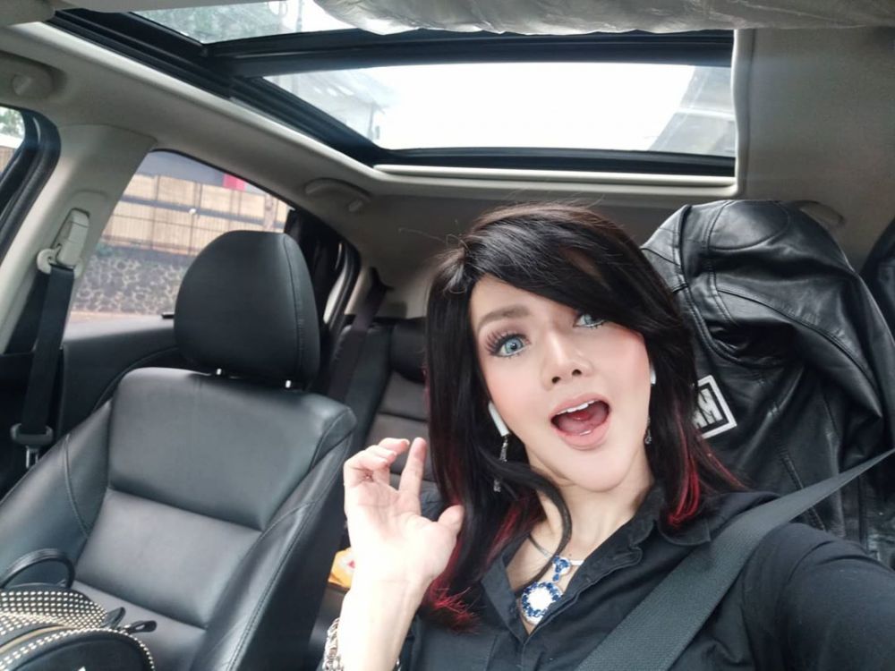 Fokus jadi pengacara, ini 10 potret terbaru Barbie Kumalasari