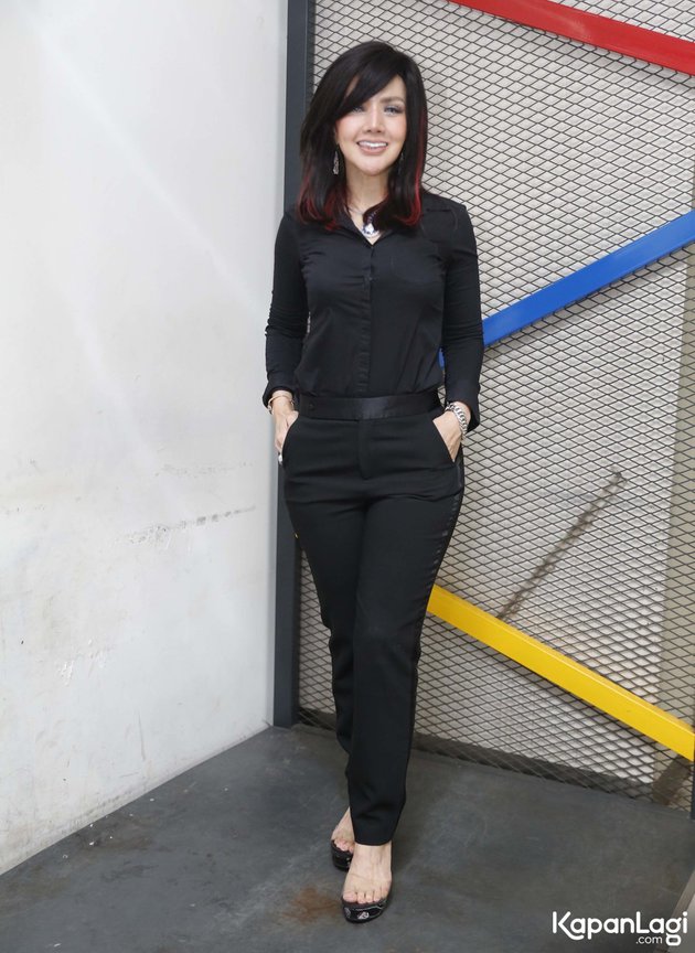 Fokus jadi pengacara, ini 10 potret terbaru Barbie Kumalasari