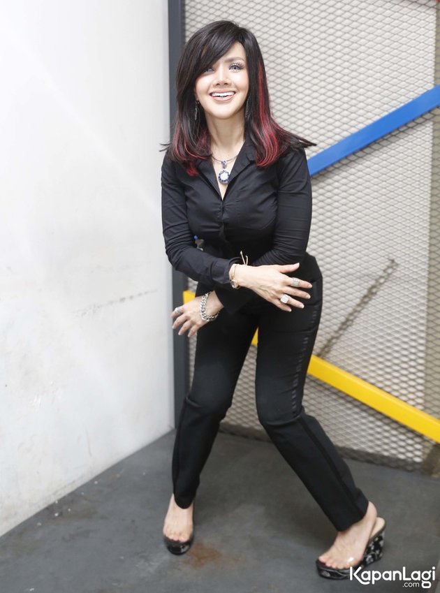 Fokus jadi pengacara, ini 10 potret terbaru Barbie Kumalasari