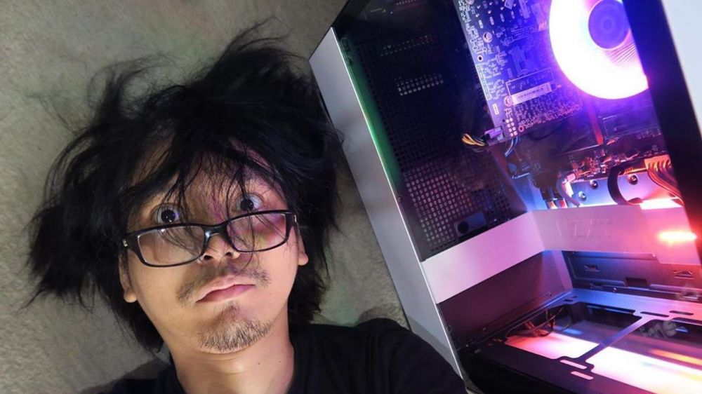 6 Potret terbaru Jalu Sind3ntosca pelantun Kepompong