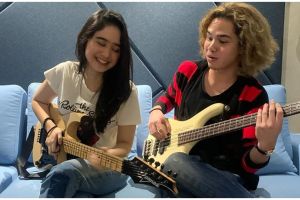 Duet bareng, ini 6 momen kebersamaan Dul Jaelani dan Tissa Biani
