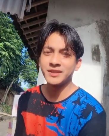 7 Potret Deyeka, driver ojek online viral mirip Ji Chang-wook