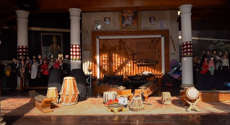 10 Potret rumah megah Sule, ada studio musik & lapangan basket