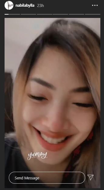 Hamil anak pertama, ini 5 gaya Nabila Putri saat pemotretan maternity