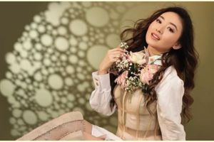 Pemotretan tema bold, tato di pundak Natasha Wilona bikin salah fokus