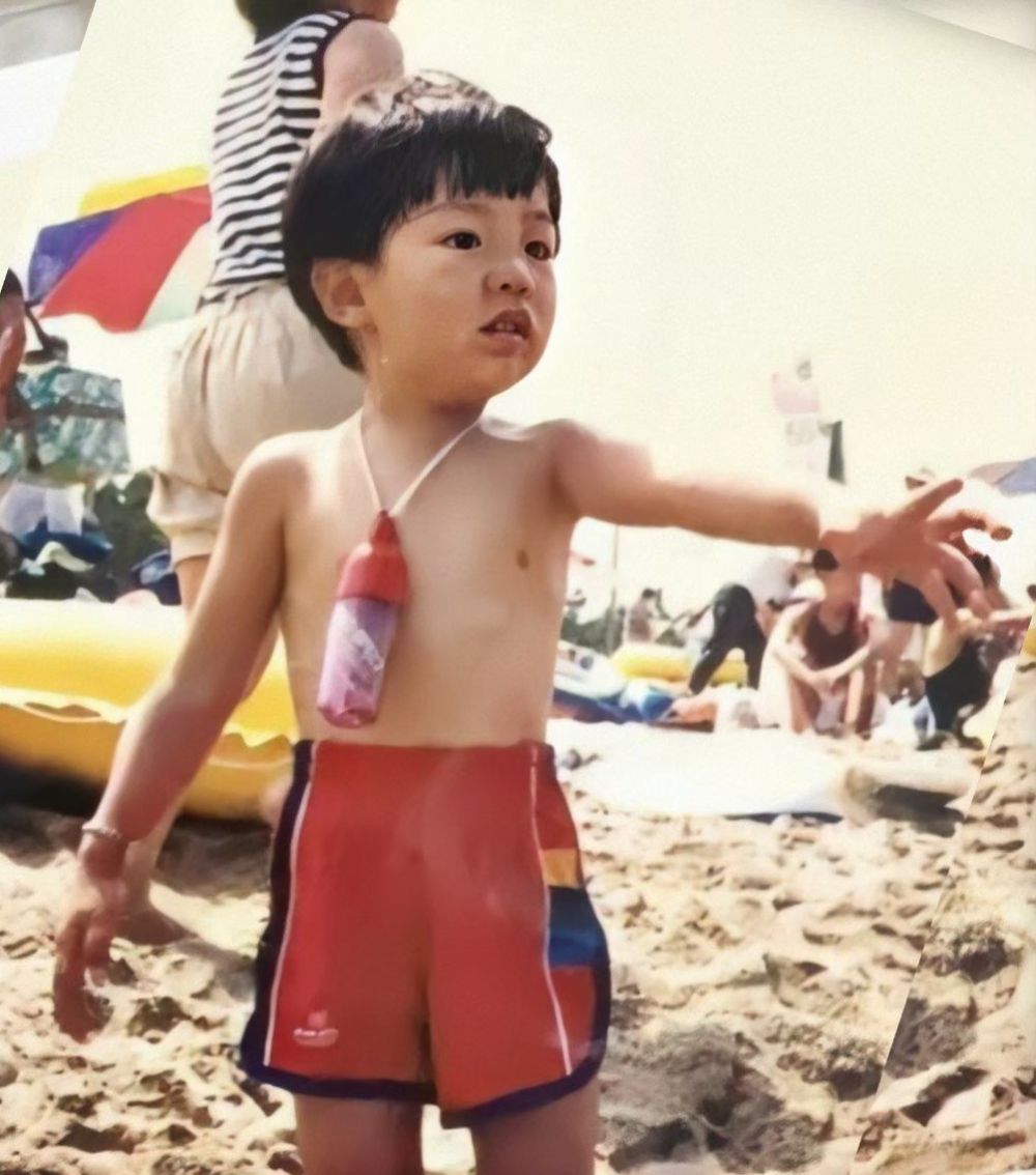 10 Potret masa kecil Lee Min-ho, bukti gantengnya dari dulu